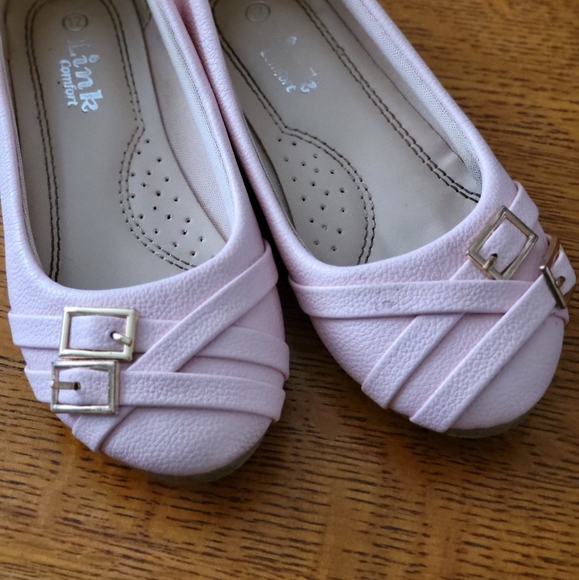 Light pink buckle ballet flats - Picture 2 of 4